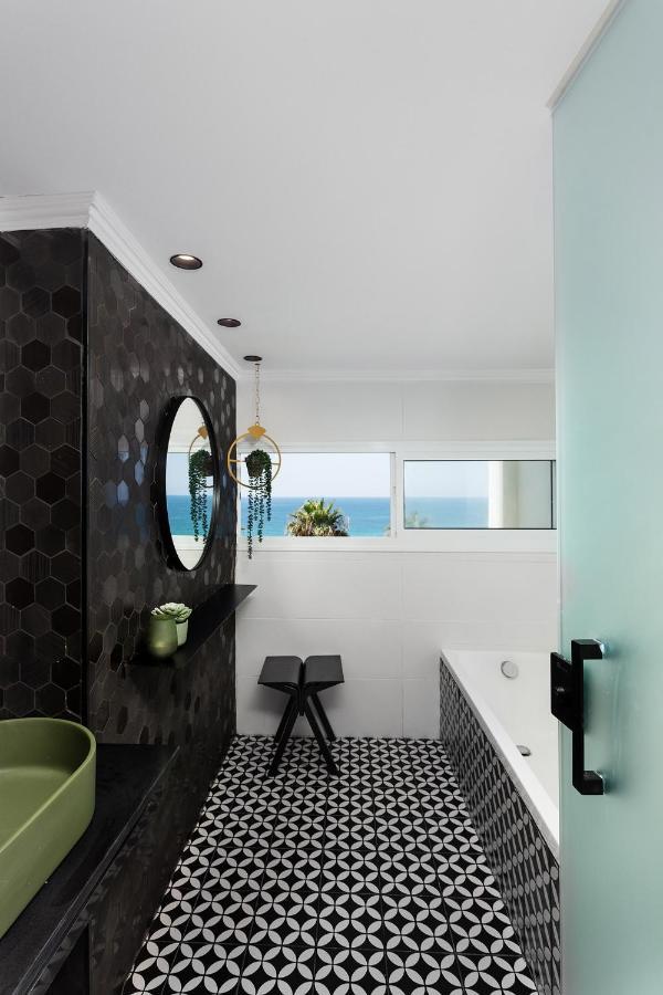 Sea View Stylish 1Br With Balcony By Beachfront Stay Herzliya Экстерьер фото